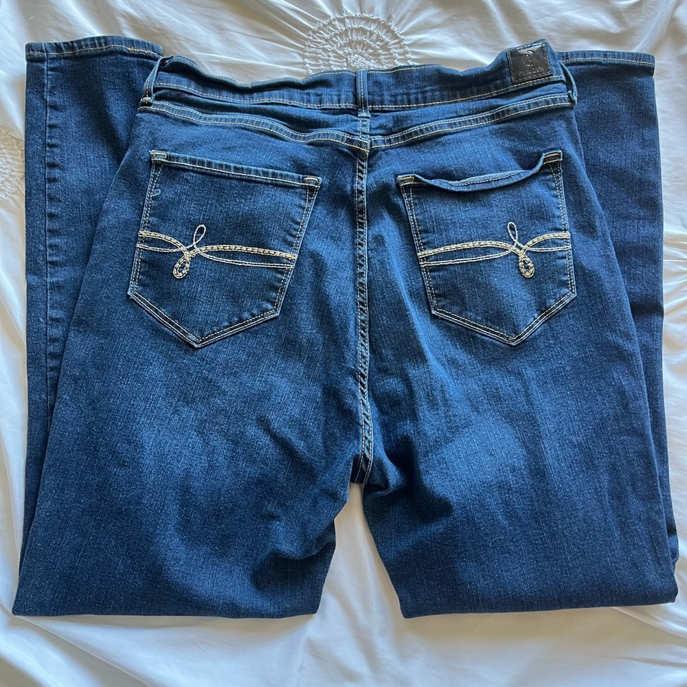 levis denizen high rise women jeans -size 15-32w